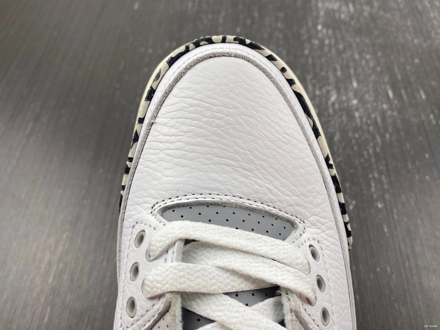 3 N' Jordan Hide DX6665-100 Sneak (GS) - Retro 0101